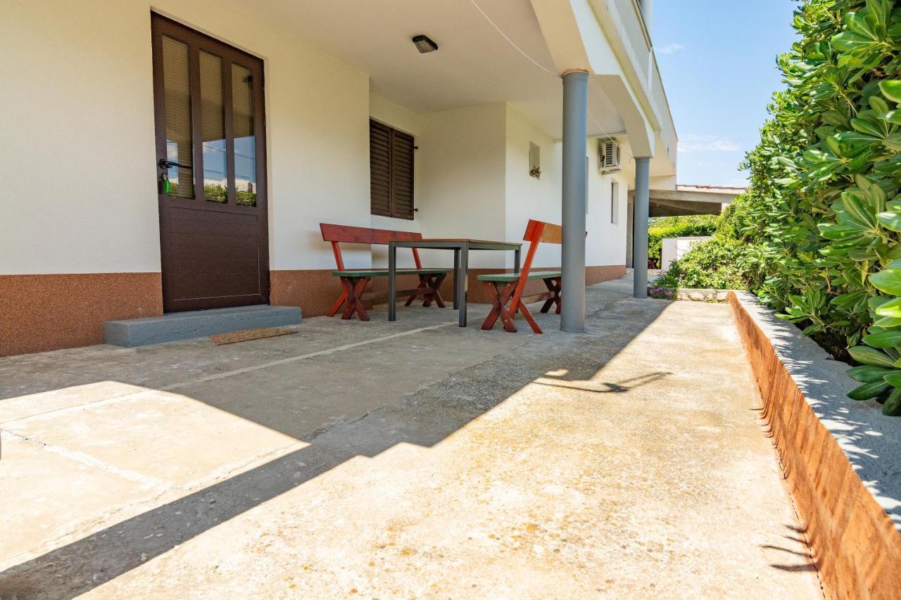 Mundanije Apartment Dumicic 2 מראה חיצוני תמונה